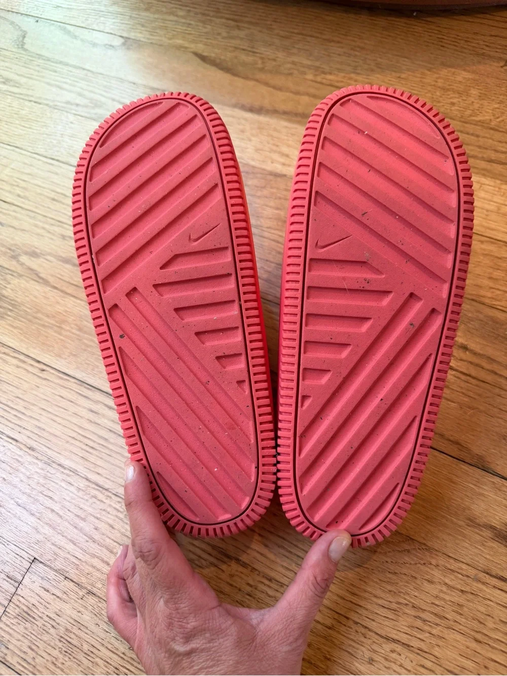 Nike Slides - Bright Pink - size 8 women’s - Picture 4 of 4